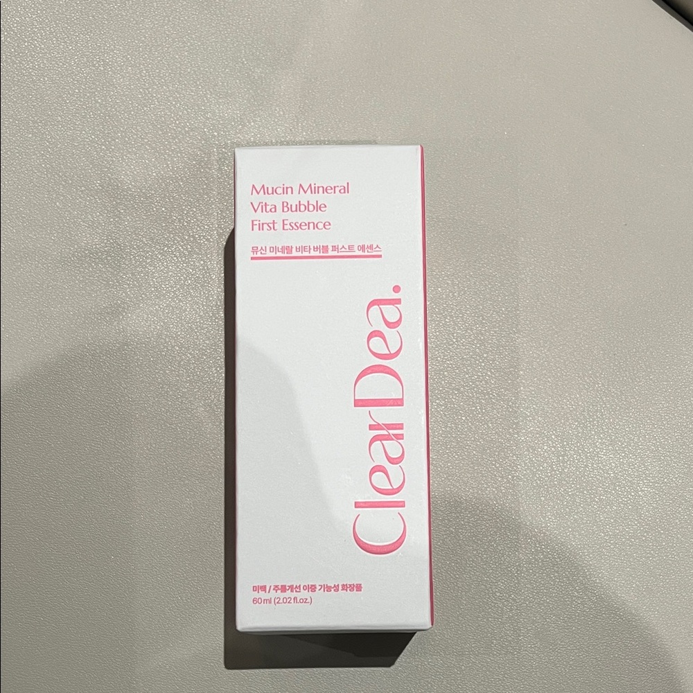 BNIB CLEARDEA Mucin Mineral Vita Bubble First Essence - Pink